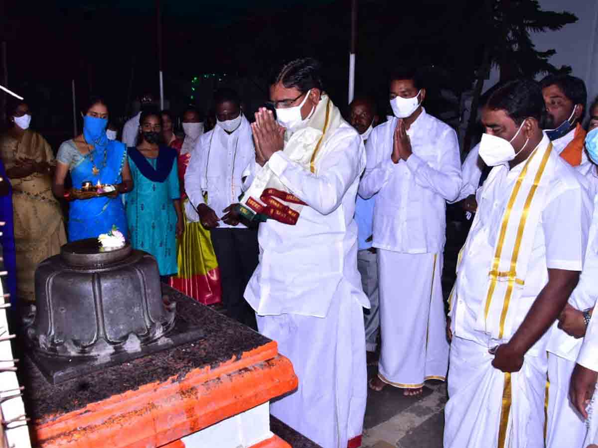 వైకుంఠ ఏకాదశి వేడుకల్లో మంత్రి  మంత్రి నిరంజన్ రెడ్డి