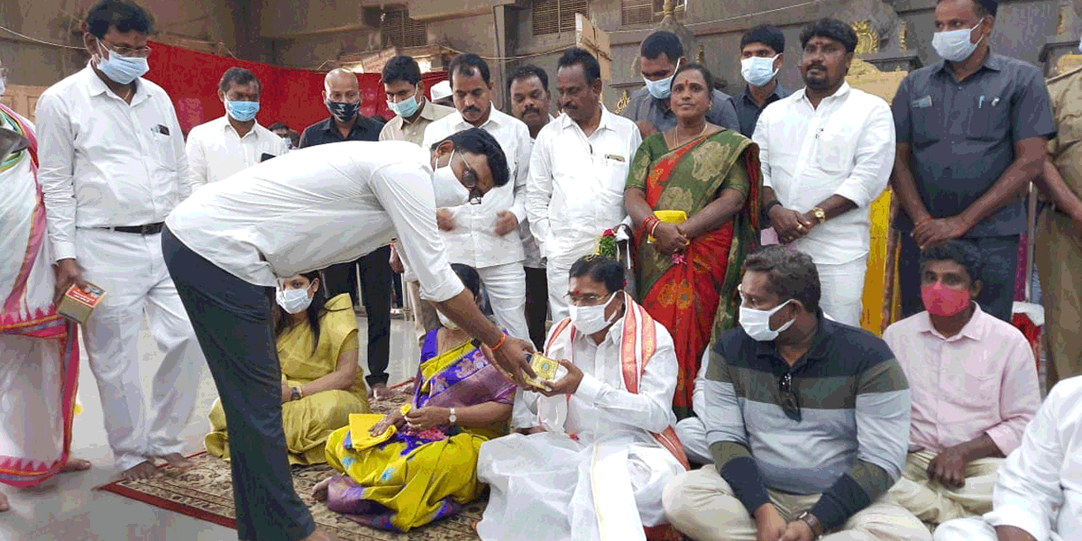 Yadadri | యాదాద్రీశుడి సేవలో మంత్రి నిరంజన్‌రెడ్డి