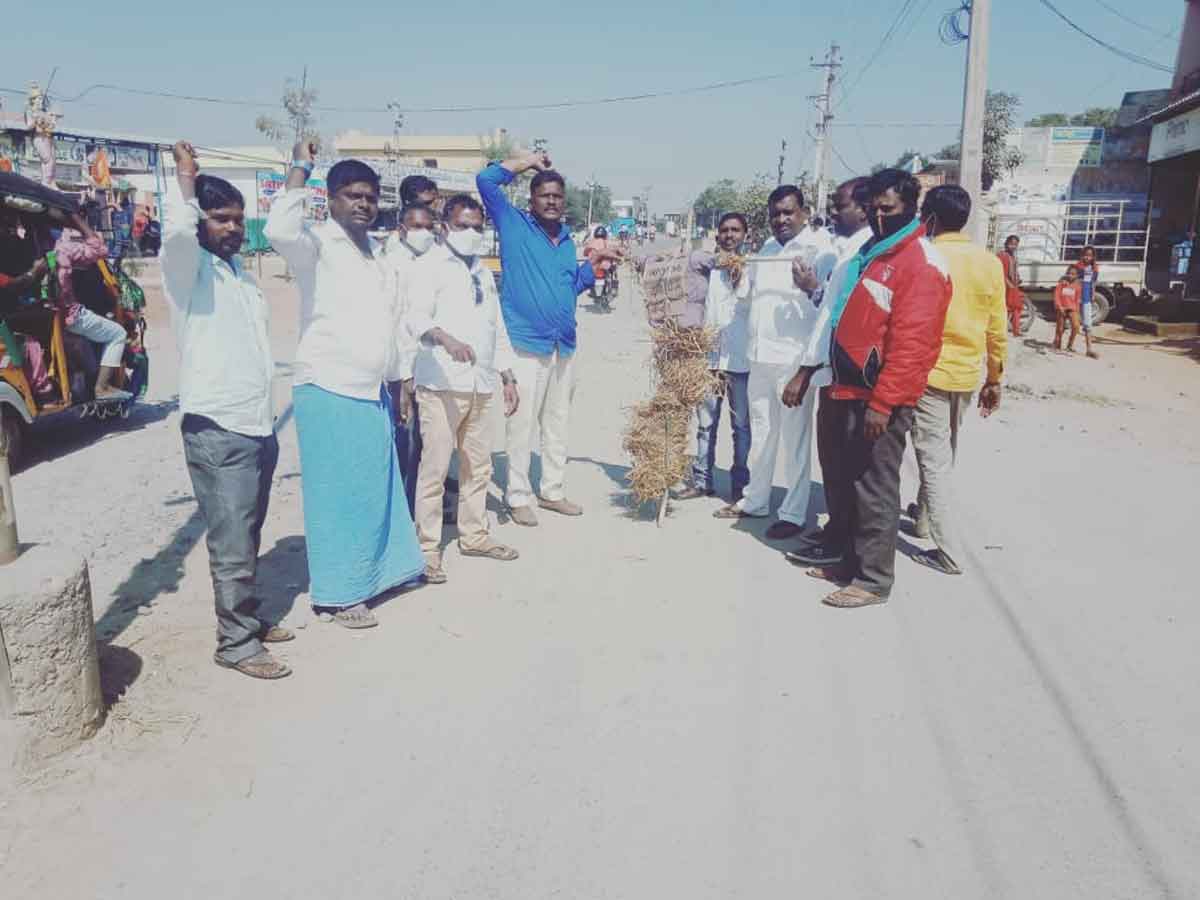 Nizamabad | ఎంపీ అరవింద్ దిష్టిబొమ్మల దహనం