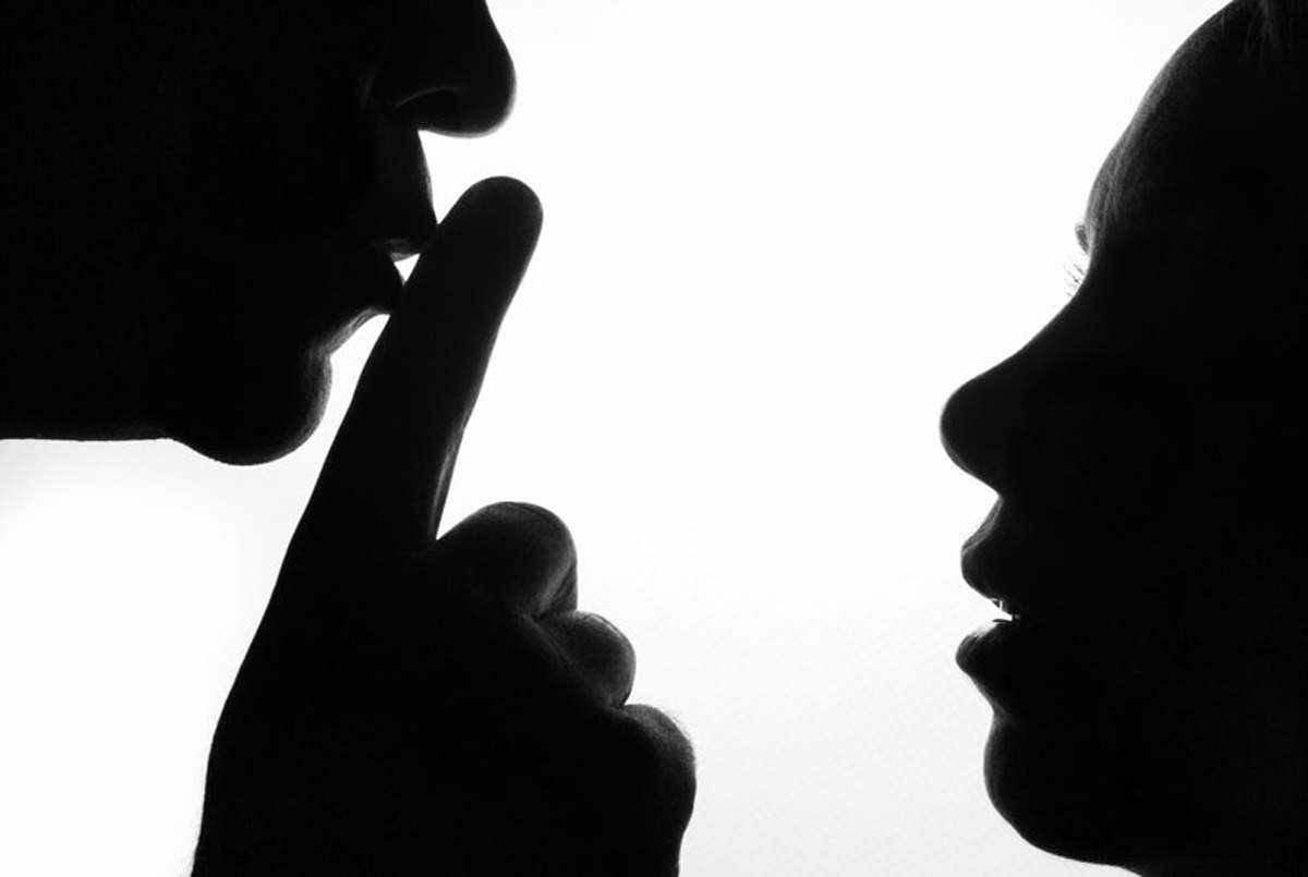 బీజేపీ నాయకుల లైంగిక వేధింపులు..పోలీసులకు మహిళ ఫిర్యాదు