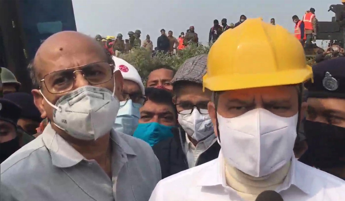 Bikaner-Guwahati train mishap| లోకోమోటివ్ ప‌రిక‌రాల్లో లోపం వ‌ల్లే రైల్వే దుర్ఘ‌ట‌న‌?