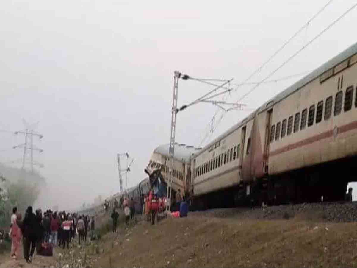 బెంగాల్‌లో రైలు ప్రమాదం : ప‌ట్టాలు త‌ప్పిన గౌహ‌తి-బిక‌నీర్ ఎక్స్‌ప్రెస్