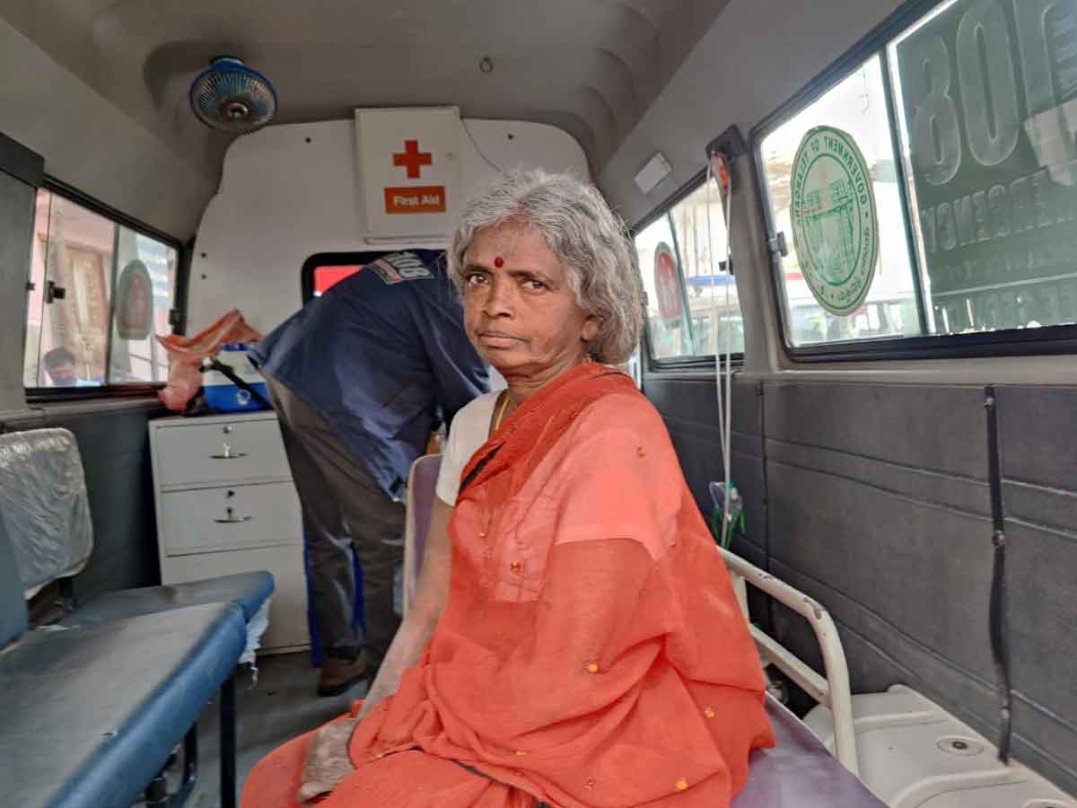 Crime news | రాజన్న ఆలయంలో భక్తురాలి ఆత్మహత్యాయత్నం