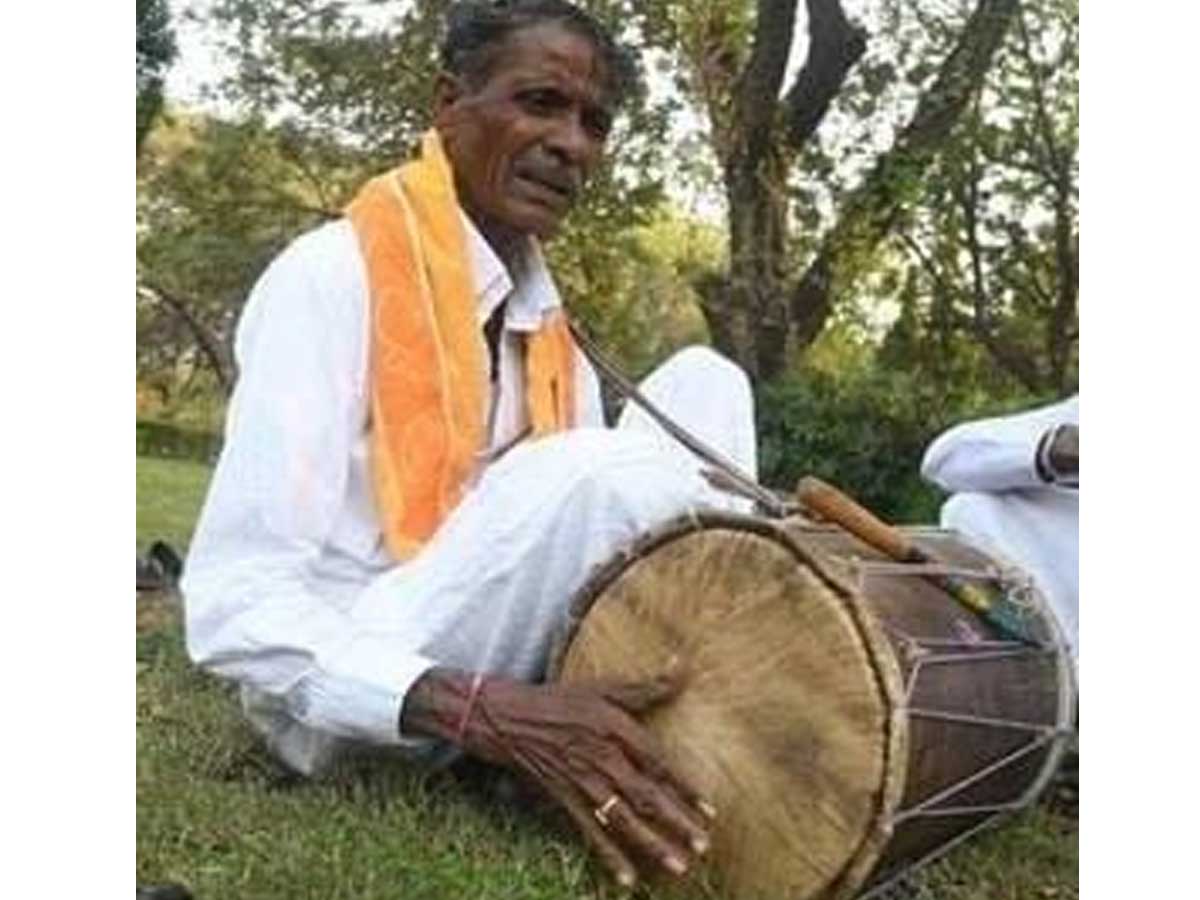 మరో తెలంగాణ జాన‌ప‌ద క‌ళాకారుడు రామ‌చంద్ర‌య్య‌కు అత్యున్నత పద్మశ్రీ పుర‌స్కారం