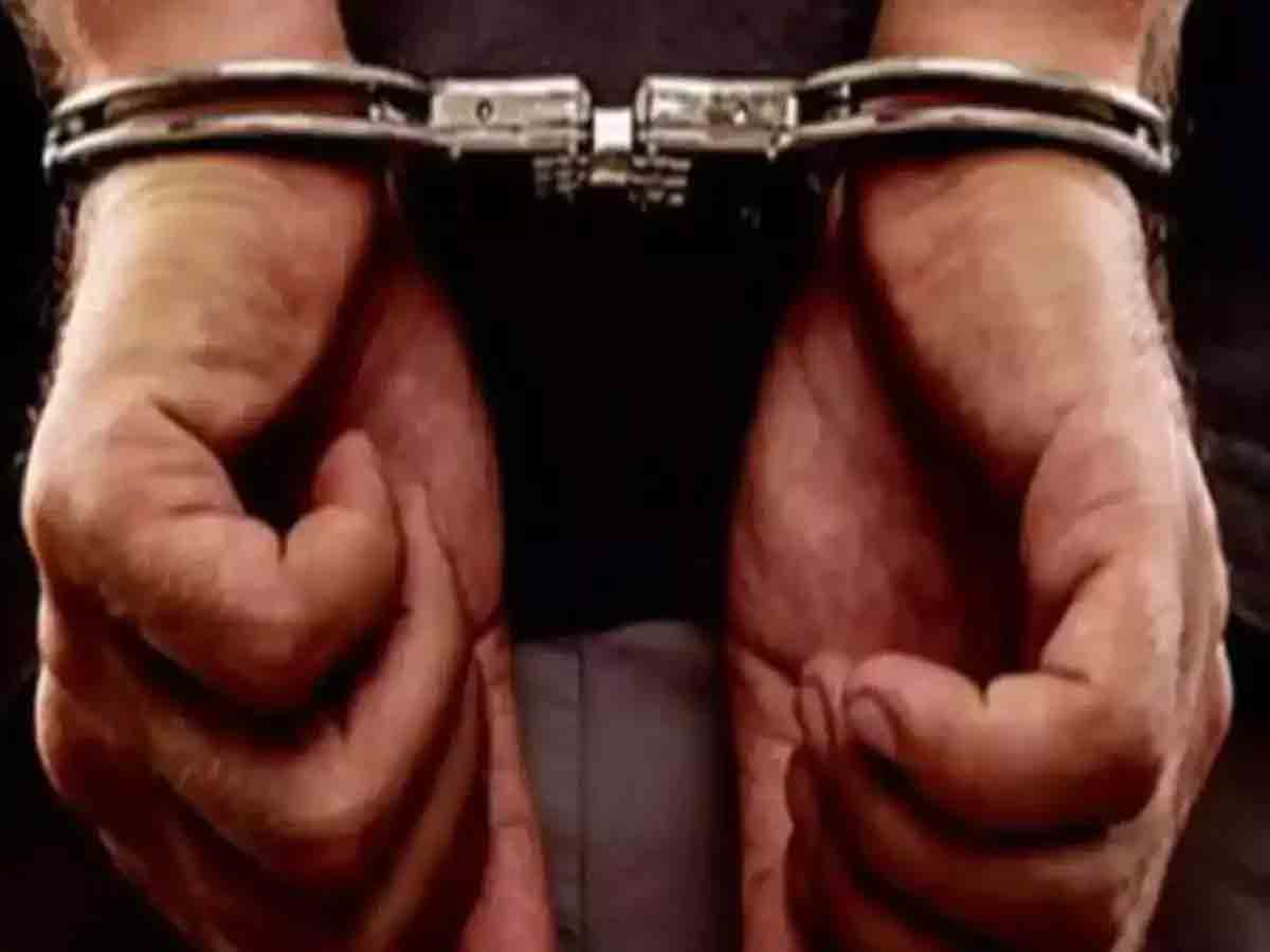 సొంత కొడుకునే చిత‌క‌బాది చంపేశాడు.. ఎందుకో తెలిస్తే ఆ తండ్రిని ఛీకొడ‌తారు