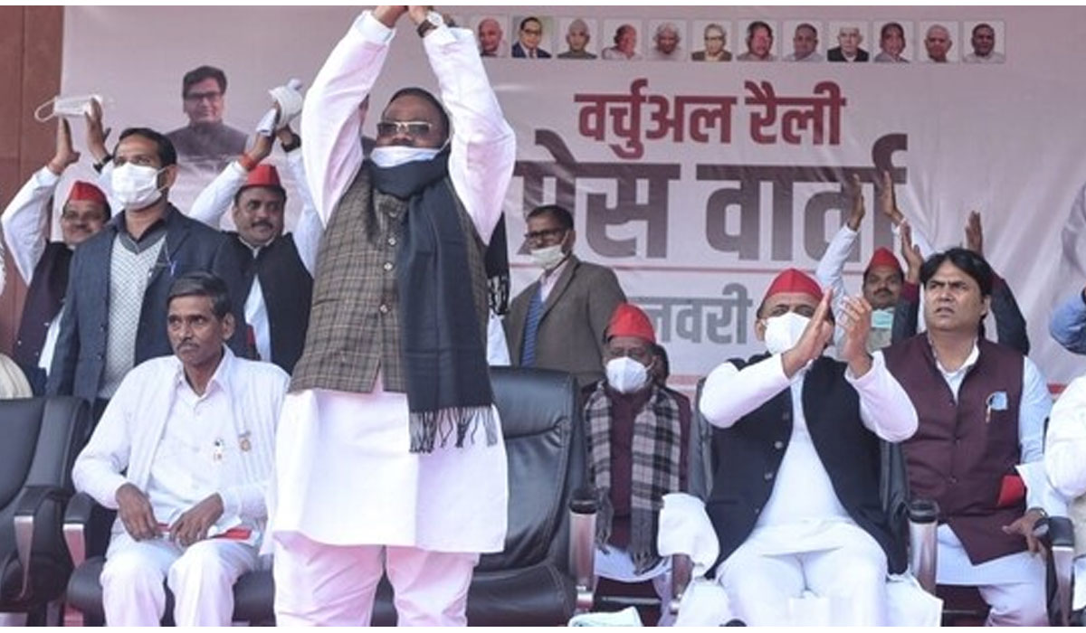 UP Elections | స‌మాజ్‌వాదీలో చేరిన మాజీ మంత్రులు మౌర్య‌, ధ‌రంసింగ్