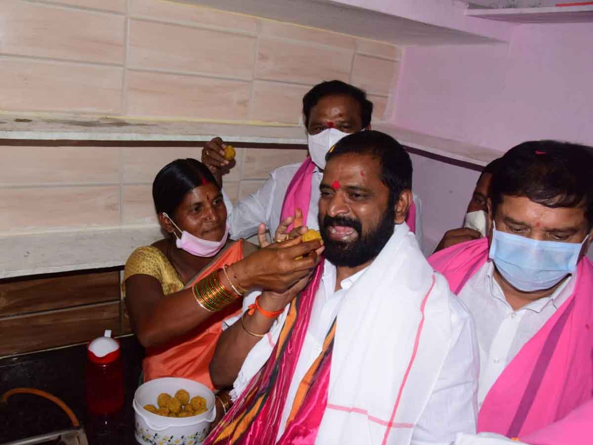 తెలంగాణ పల్లెలు ఆనందాల లోగిళ్లు : మంత్రి శ్రీనివాస్ గౌడ్