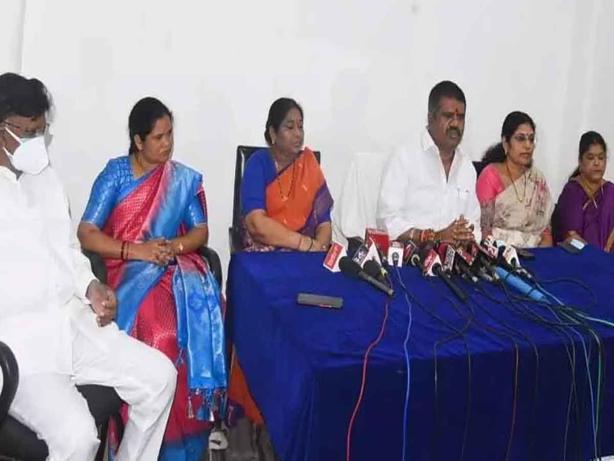 సుపరిపాలనే సీఎం ధ్యేయం: మంత్రి శ్రీనివాసరావు