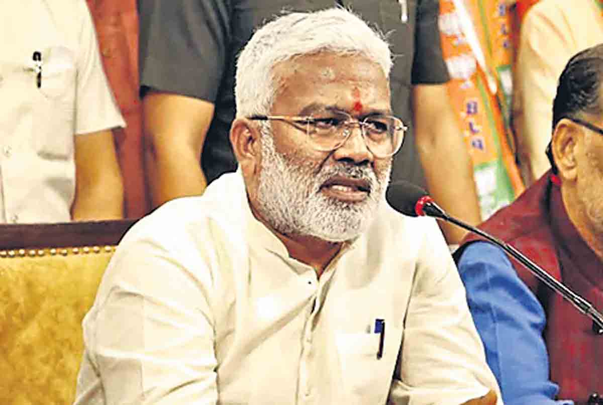 యూపీ బీజేపీ అధ్యక్షుడికి నిరసన సెగ