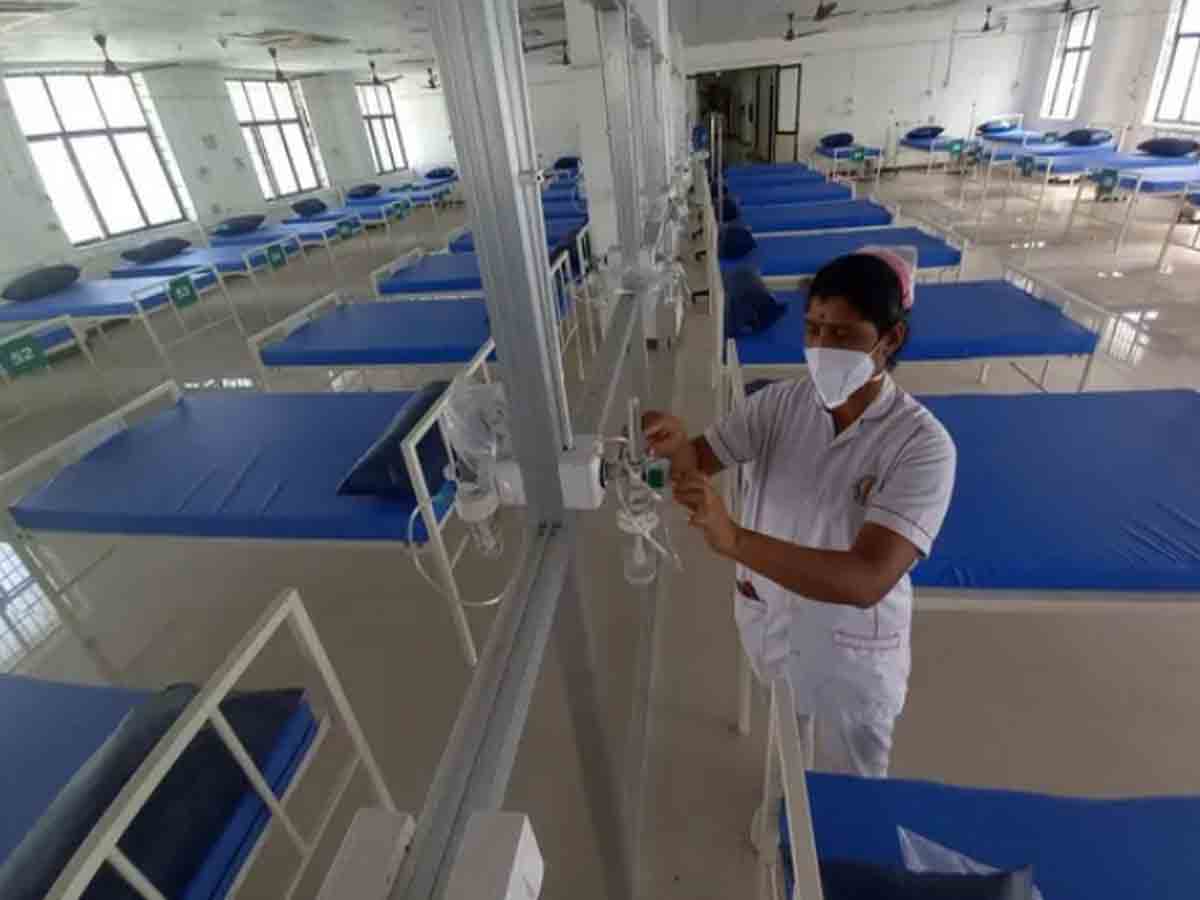 తాత్కాలిక ఆసుపత్రులు ఏర్పాటు చేయండి.. రాష్ట్రాలను కోరిన కేంద్రం