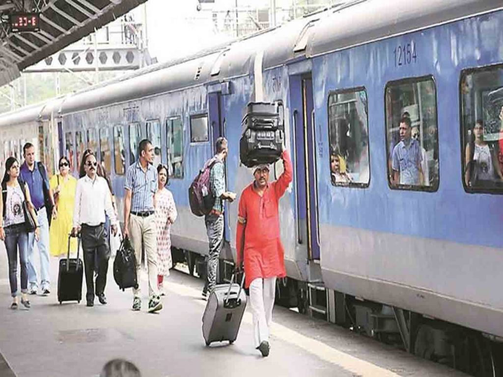 railways introduces mission amanat to find lost luggage in train
