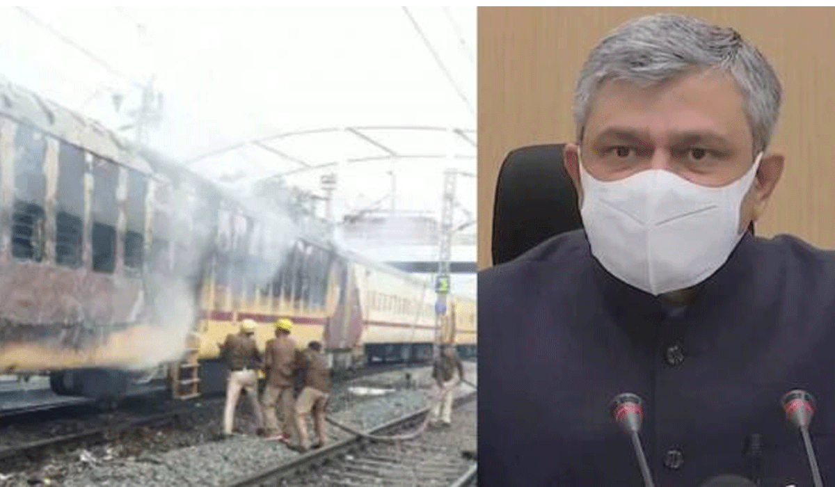 Ashwini Vaishnaw: రైల్వే ఆస్తి ప్ర‌జ‌ల‌ది.. న‌ష్టం చేకూర్చొద్దు : అశ్వ‌నీ వైష్ణ‌వ్ విజ్ఞ‌ప్తి