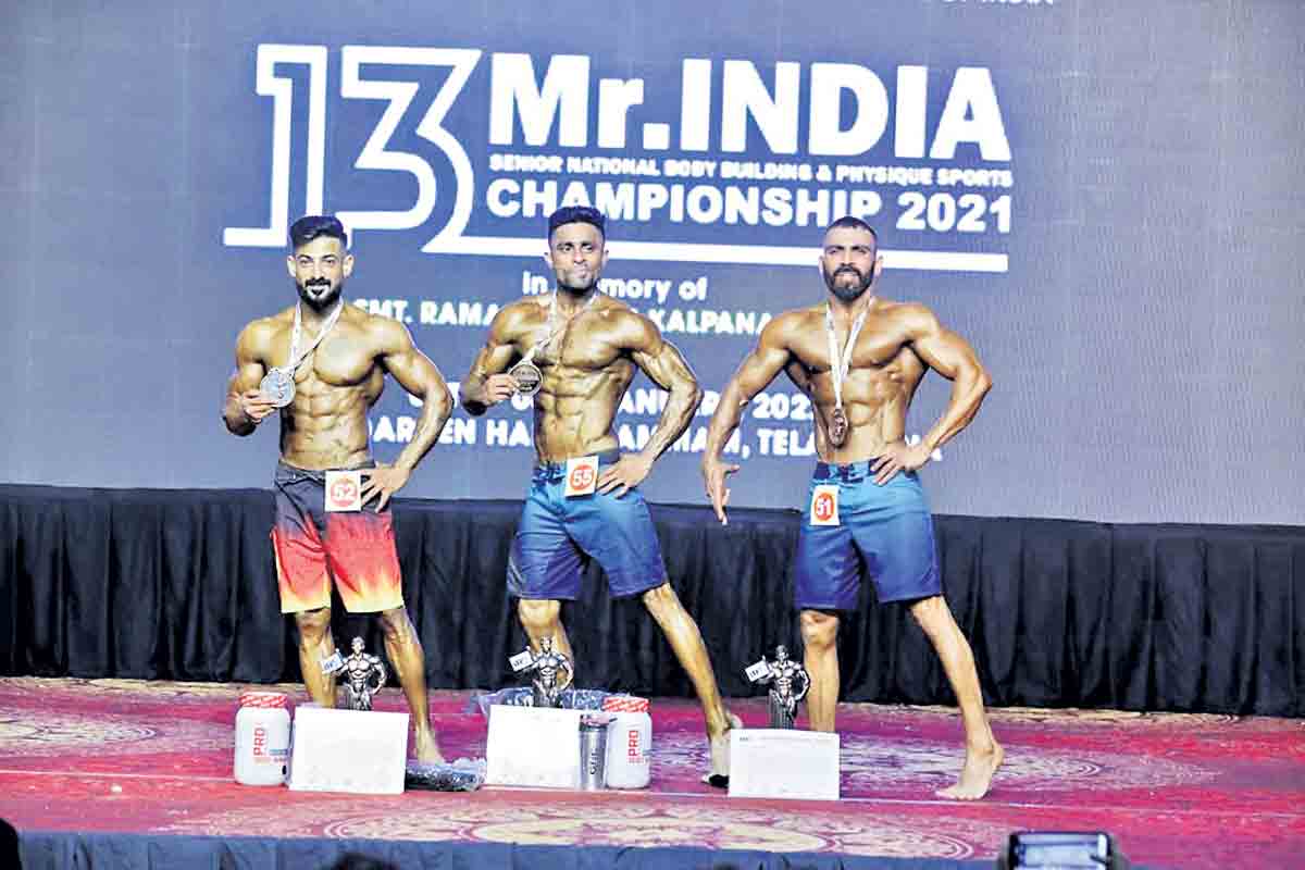 కండల వీరులు కిరాక్‌..