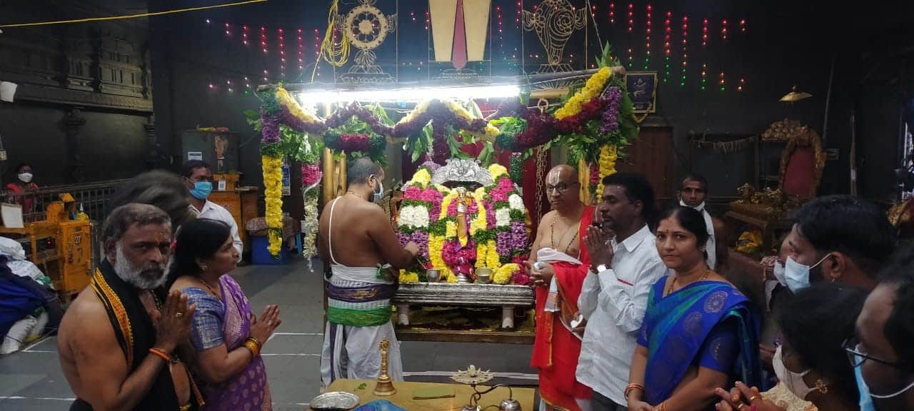 కొత్త సంవత్సరానికి యాదాద్రి ముస్తాబు