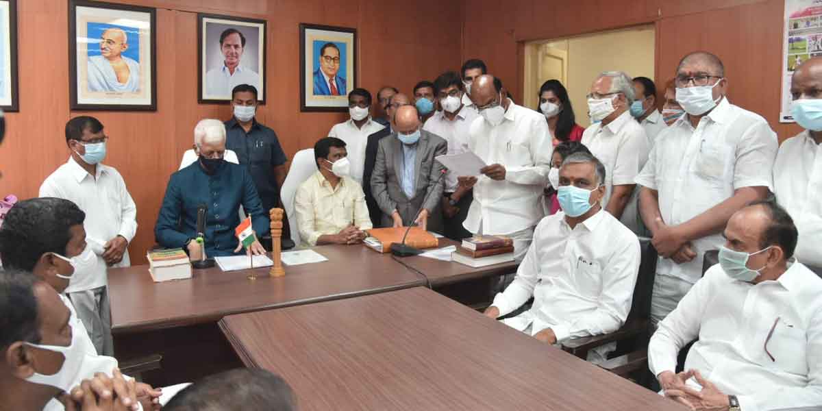 ఎమ్మెల్సీగా ప్రమాణ స్వీకారం చేసిన ఒంటేరు యాదవ రెడ్డి