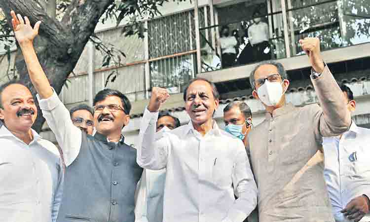 ముంబై టూర్‌ సూపర్‌ హిట్‌.. కొత్త ఉత్సాహంతో కేంద్రంపై యుద్ధం