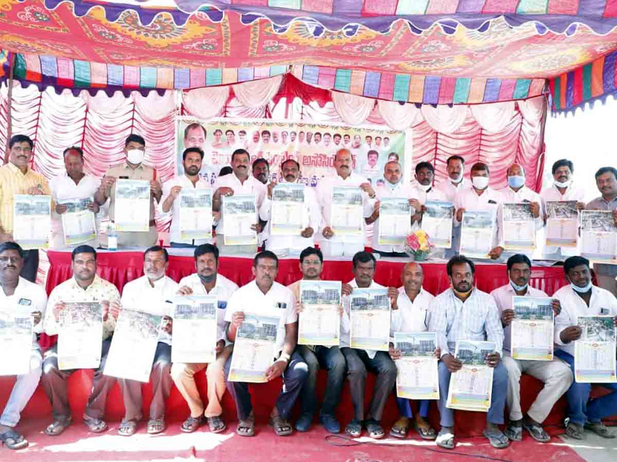 Moinabad : కార్మికుల సంక్షేమానికి ప్రభుత్వం కృషి..