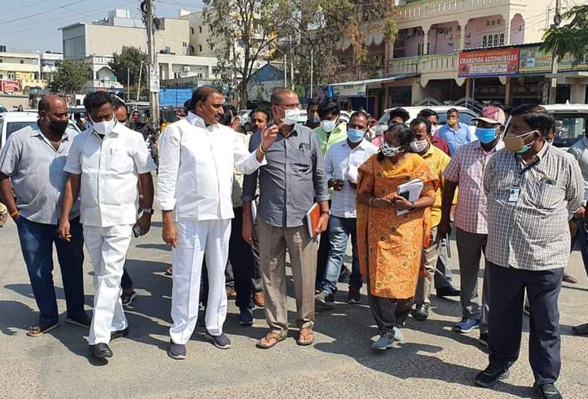 Traffic problems | ట్రాఫిక్‌ ఇబ్బందులకు ఇక సెలవు : విప్‌ గాంధీ