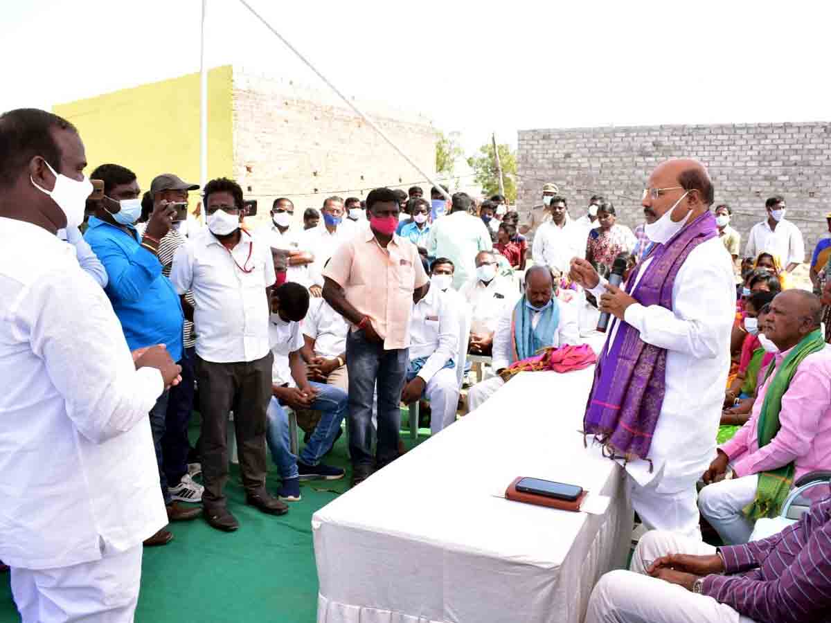 Rangareddy : దళిత రైతులకు విముక్తి..