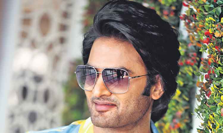 మహేష్‌ బాబును అడగలేదు