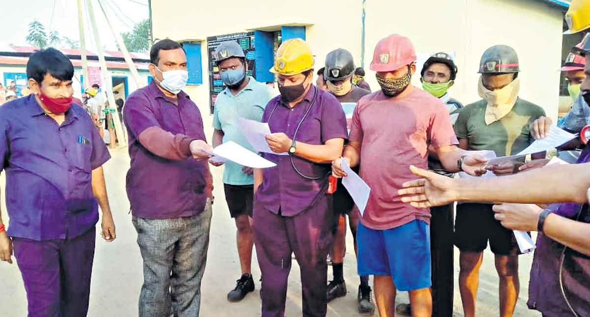 బీజేపీ హఠావో.. సింగరేణి బచావో