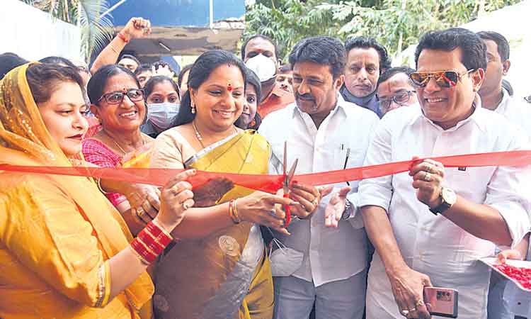 కేసీఆర్ జన్మదినం.. వెయ్యి మంది రక్తదానం
