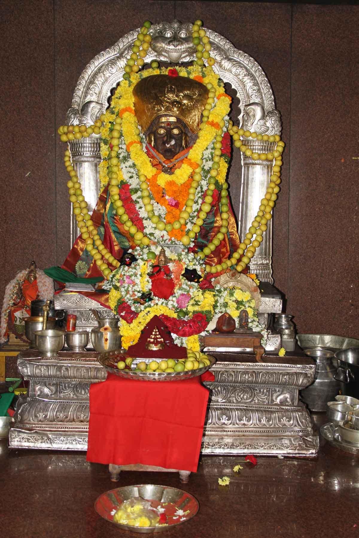 భక్తుల ఇలవేల్పు జోగుళాంబ