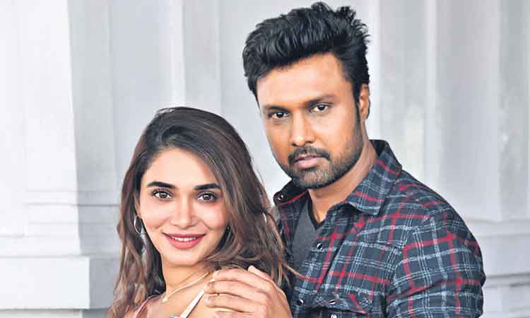 థ్రిల్లర్‌ కథతో