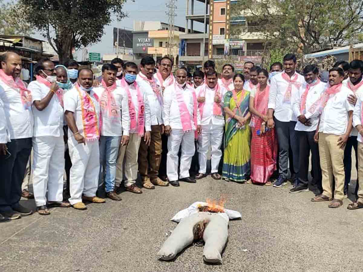 Shabad : బీజేపీకి తెలంగాణ ప్రజలు బుద్ధి చెప్పడం ఖాయం…!