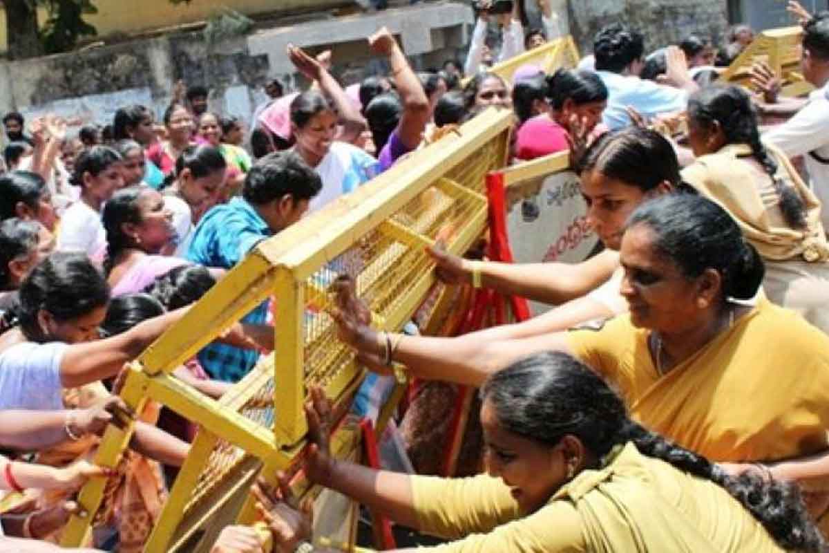 పోలీసుల తోపులాటలో ఆశా కార్యకర్తలకు గాయాలు..