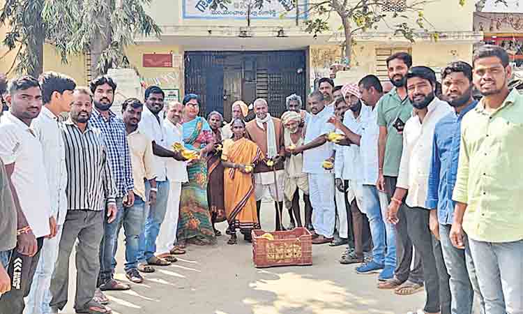 మూడు రోజులు సీఎం జన్మదిన వేడుకలు