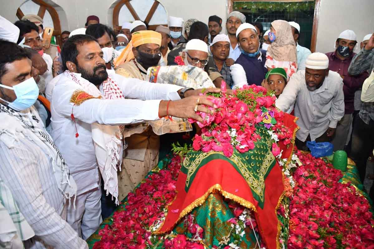 మైనార్టీల సంక్షేమానికి కృషి