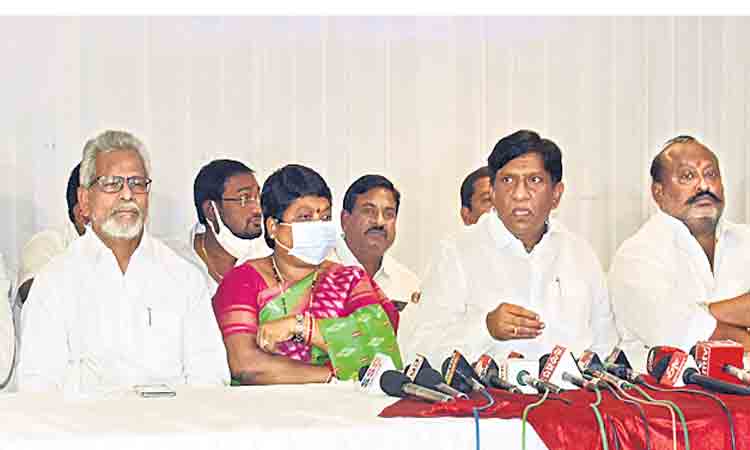 మోదీ అబద్ధాల పుట్ట