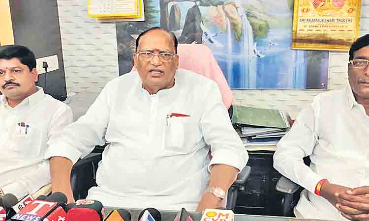 మోదీ.. దేశానికి పట్టిన శని