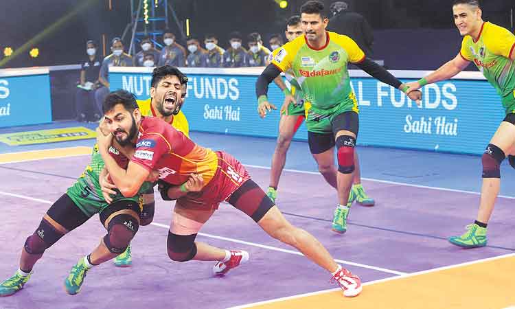 టైటాన్స్‌ పదిహేనో పరాజయం