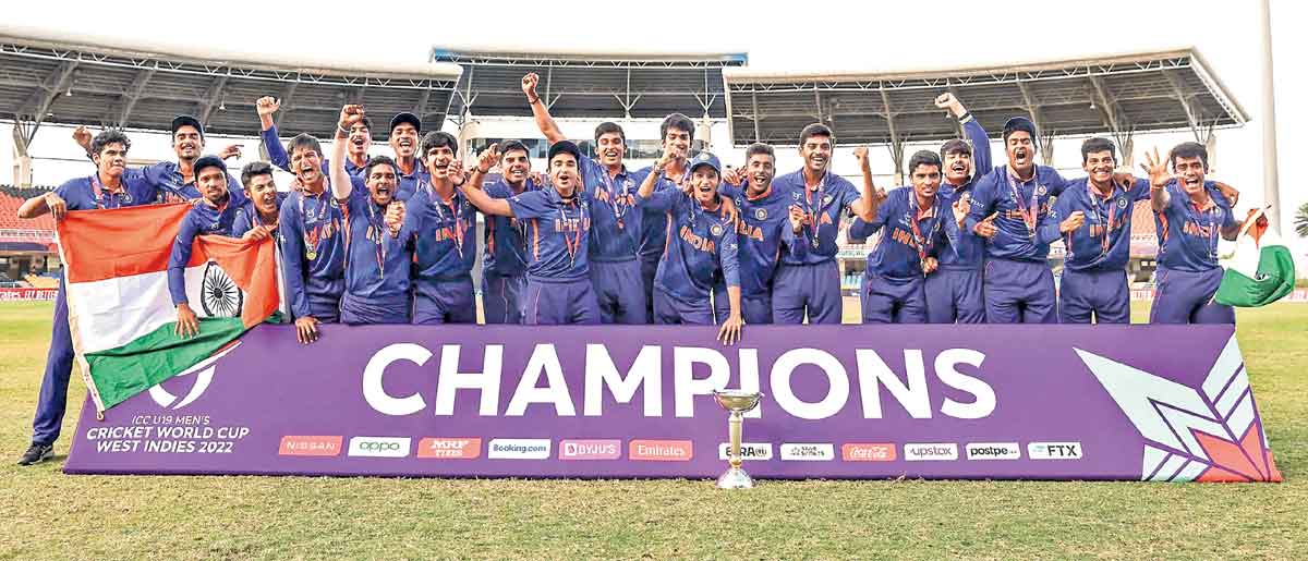 కుర్రాళ్లు కేక..