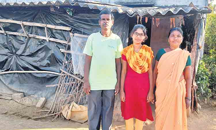 చదువుల తల్లికి సాయమందించరూ..