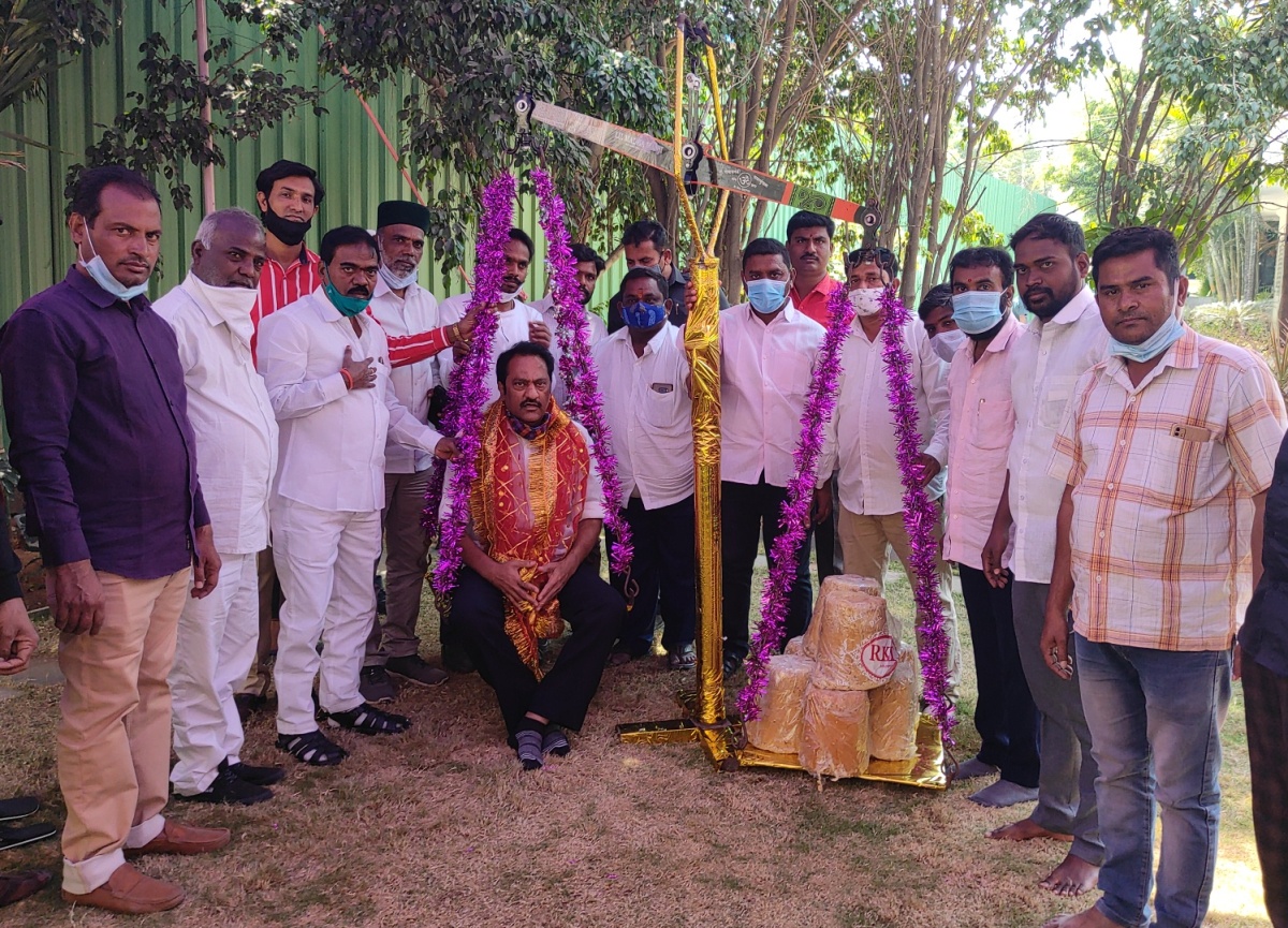 Sammakka sarakka jatara | సమ్మక్క సారలమ్మకు ఎమ్మెల్యే మాగంటి ఎత్తు బంగారం స‌మ‌ర్ప‌ణ‌