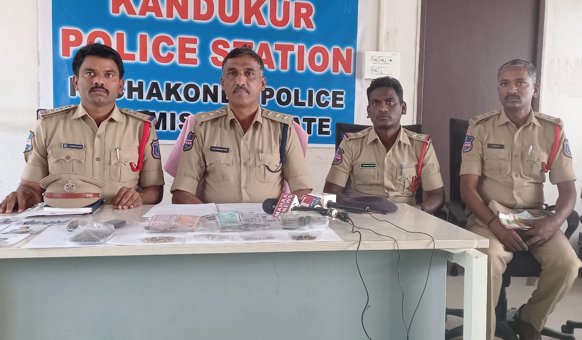 Arrested for committing burglary | జైల్లో పరిచయం.. దొంతనాలకు పాల్ప‌డుతూ..5గురి అరెస్ట్‌