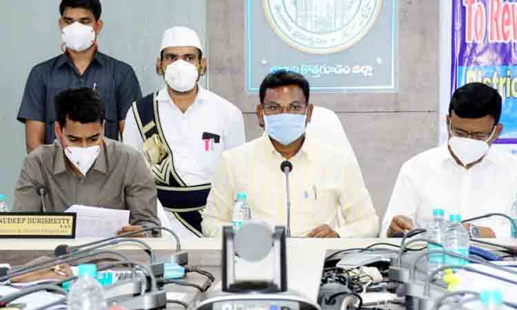 ఎస్సీ, ఎస్టీలపై దాడి చేస్తే కఠిన చర్యలు