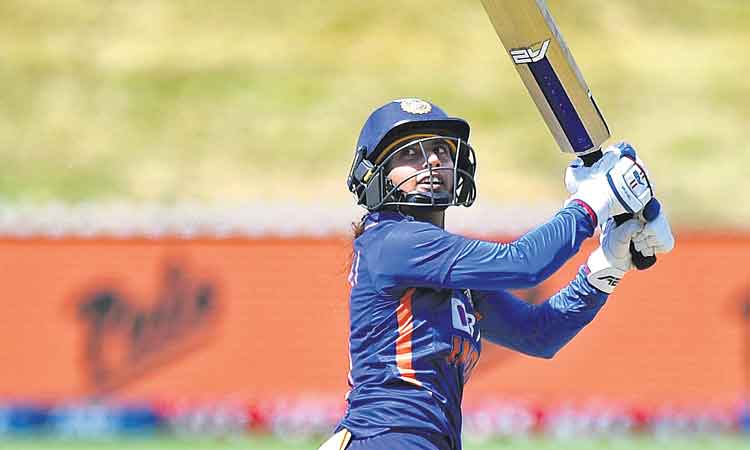 మిథాలీ, మేఘన మెరిసినా