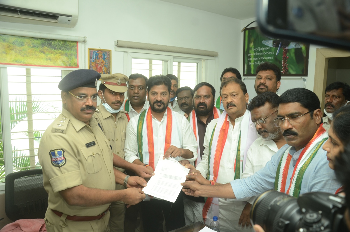 Chief Minister of Assam | అస్సాం ముఖ్యమంత్రిపై క్రిమినల్‌ కేసులు నమోదు చేయాలి : పీసీసీ అధ్యక్షుడు రేవంత్‌రెడ్డి