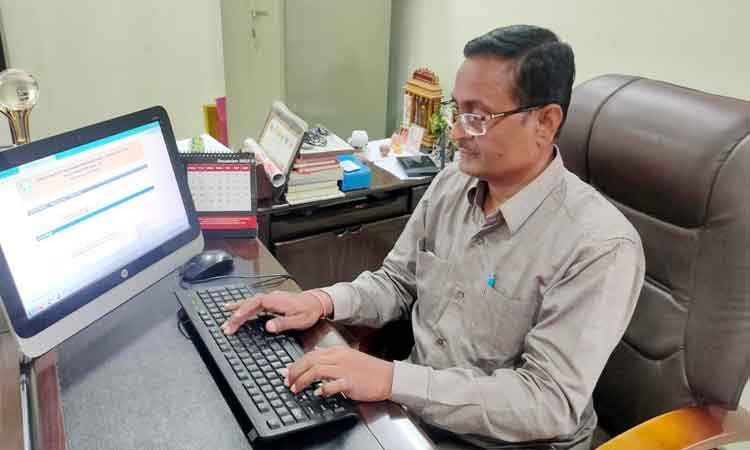 1097మందికి రూ.9కోట్లు