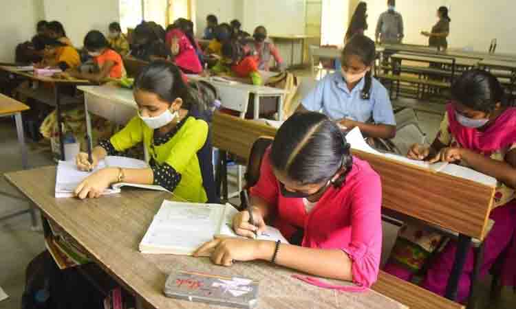 సర్కారు బడిపిల్లలు ఆంగ్లంలో మెరికలు