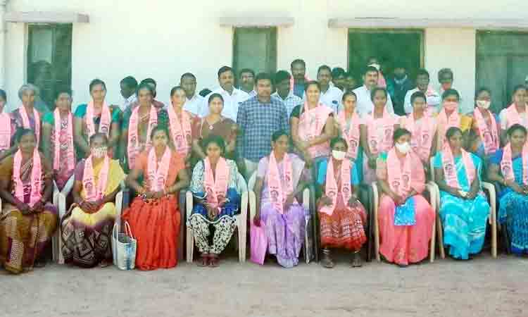 టీఆర్‌ఎస్‌పై అసత్య ఆరోపణలను తిప్పికొట్టాలి