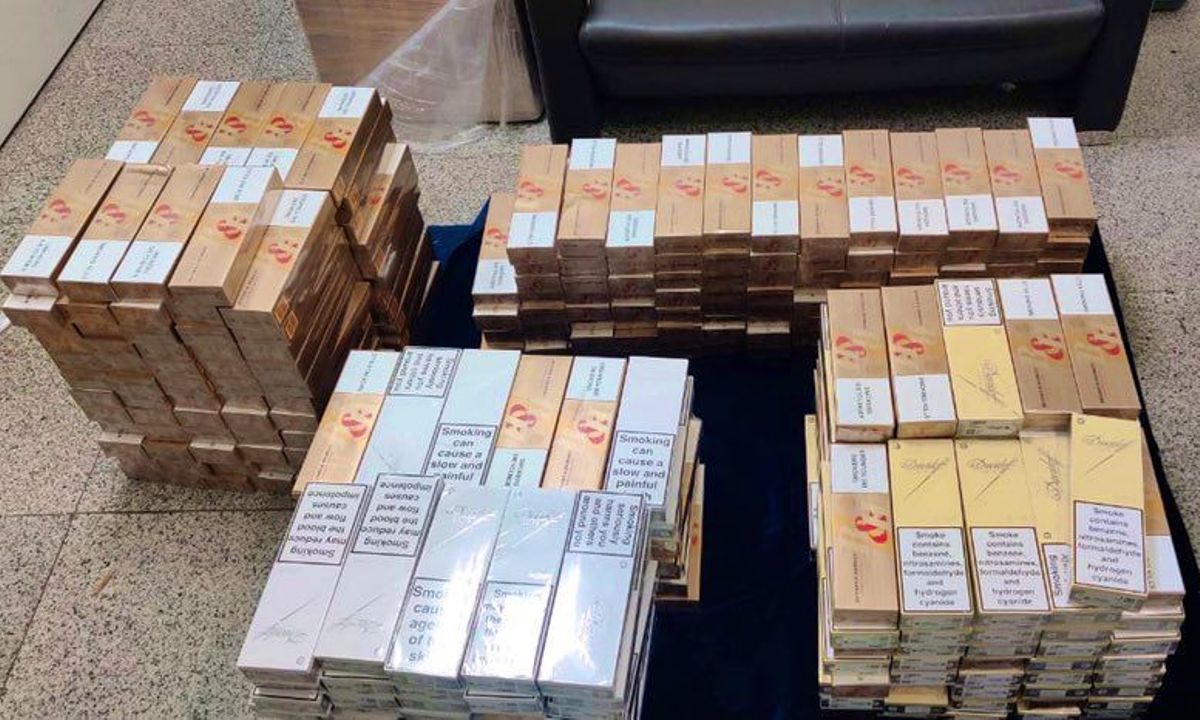 Foreign cigarettes Seizure | శంషాబాద్‌ ఎయిర్‌పోర్టులో విదేశీ సిగరేట్లు పట్టివేత