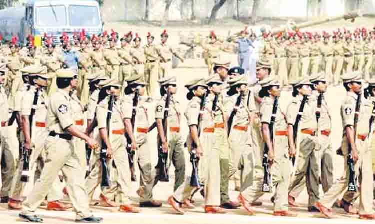 కర్తవ్యం మరువని కాళికలు నారీశక్తి