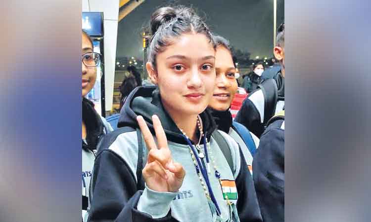 సాదియాకు స్వర్ణం