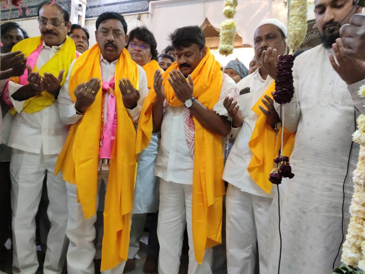 CM KCR birthday | ఘనంగా ముఖ్యమంత్రి కేసీఆర్‌ జన్మదిన వేడుకలు