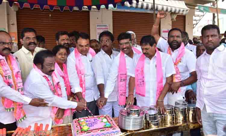 ఘనంగా జననేత బర్త్‌డే